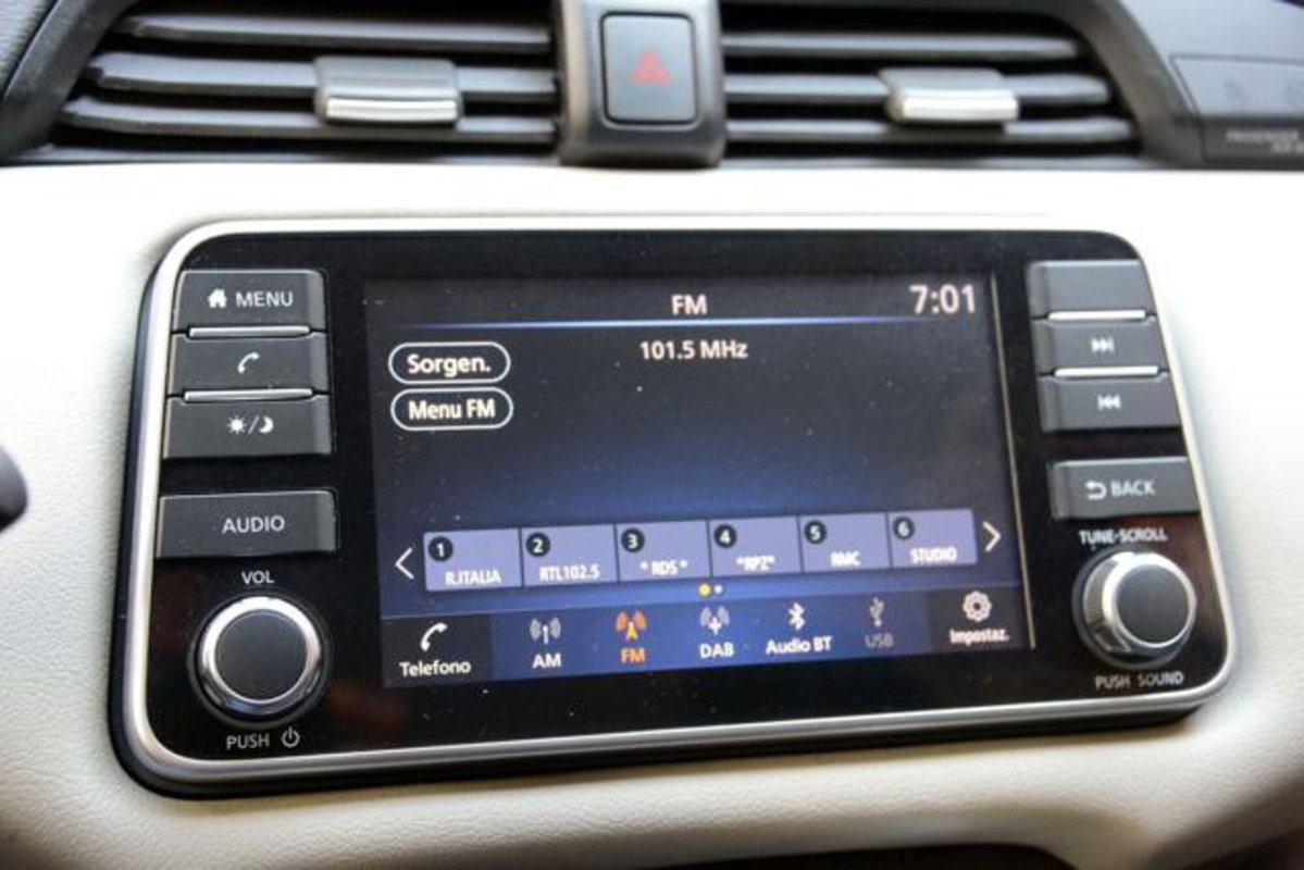 Nissan Micra IG-T 92 Xtronic 5 porte Acenta (11)