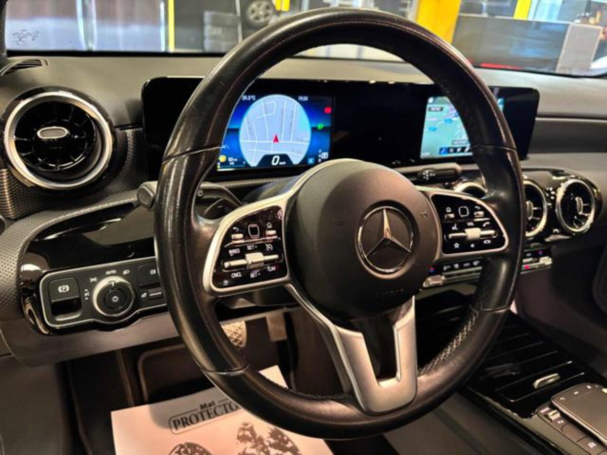 Mercedes-Benz Classe A 180 d AMG Line Premium Plus auto (7)