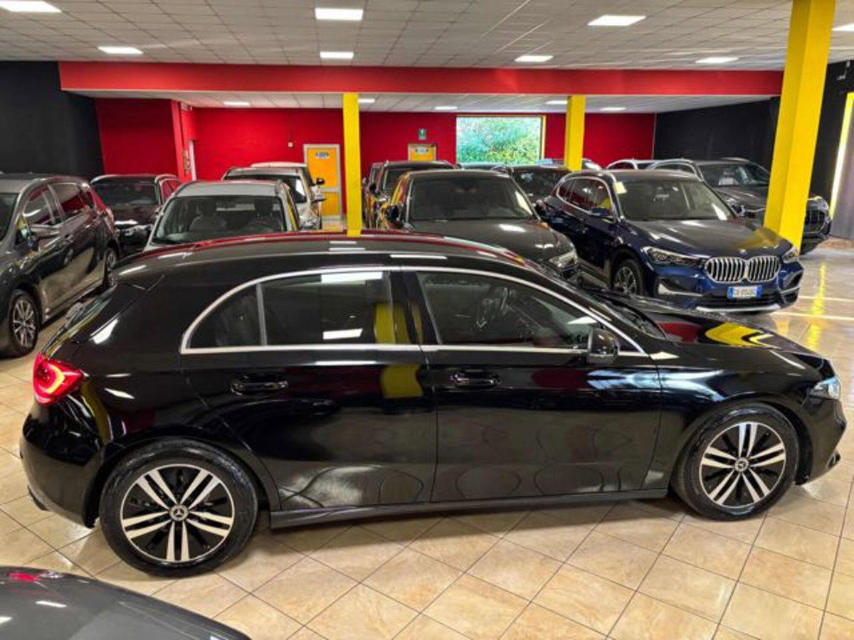 Mercedes-Benz Classe A 180 d AMG Line Premium Plus auto (17)