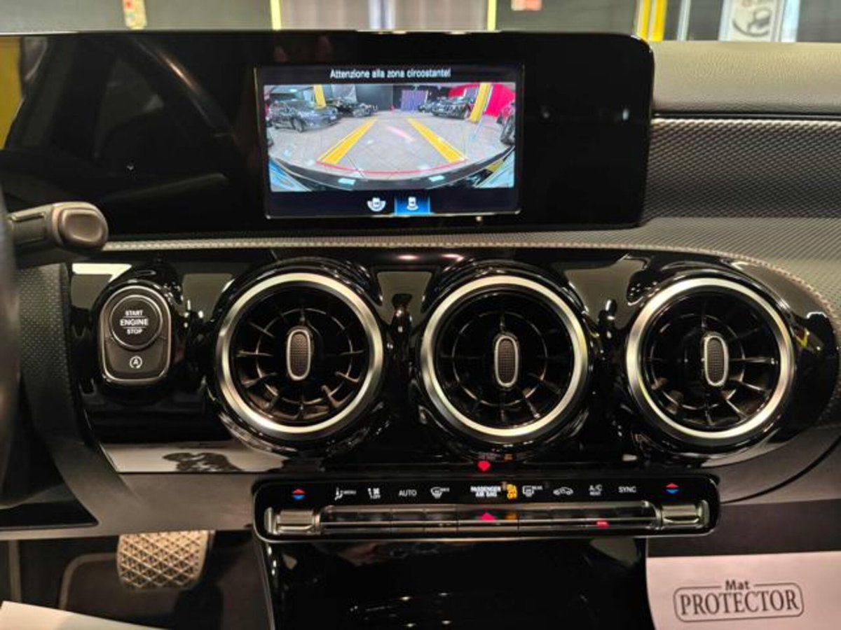 Mercedes-Benz Classe A 180 d AMG Line Premium Plus auto (10)