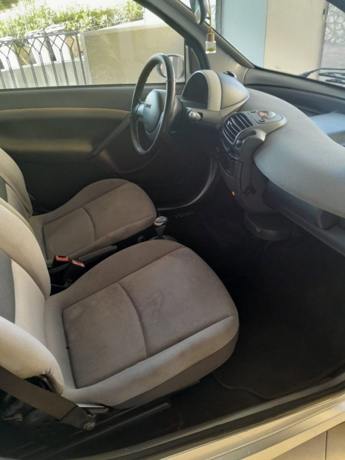 smart Fortwo 1000 45 kW MHD coupé pure (11)