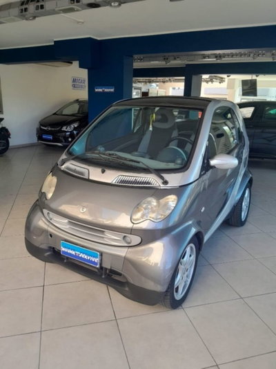 smart Fortwo 1000 45 kW MHD coupé pure (2)