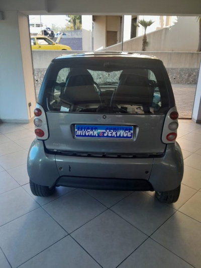smart Fortwo 1000 45 kW MHD coupé pure (6)