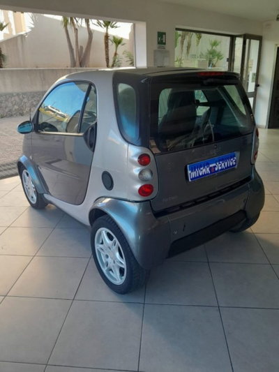 smart Fortwo 1000 45 kW MHD coupé pure (7)