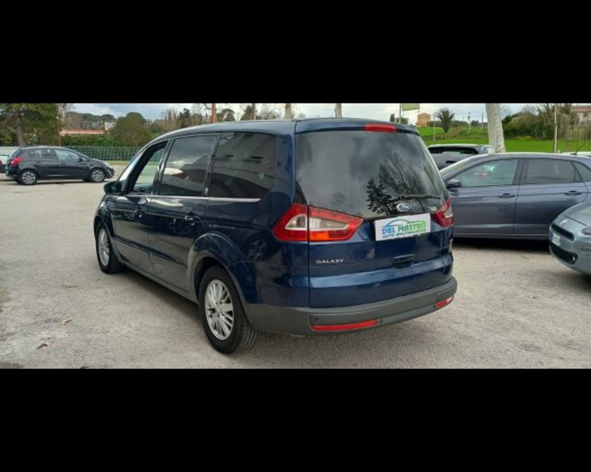 Ford Galaxy 2.0 TDCi 140 CV Ghia (4)