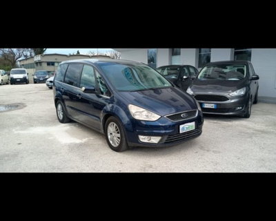 Ford Galaxy 2.0 TDCi 140 CV Ghia (8)
