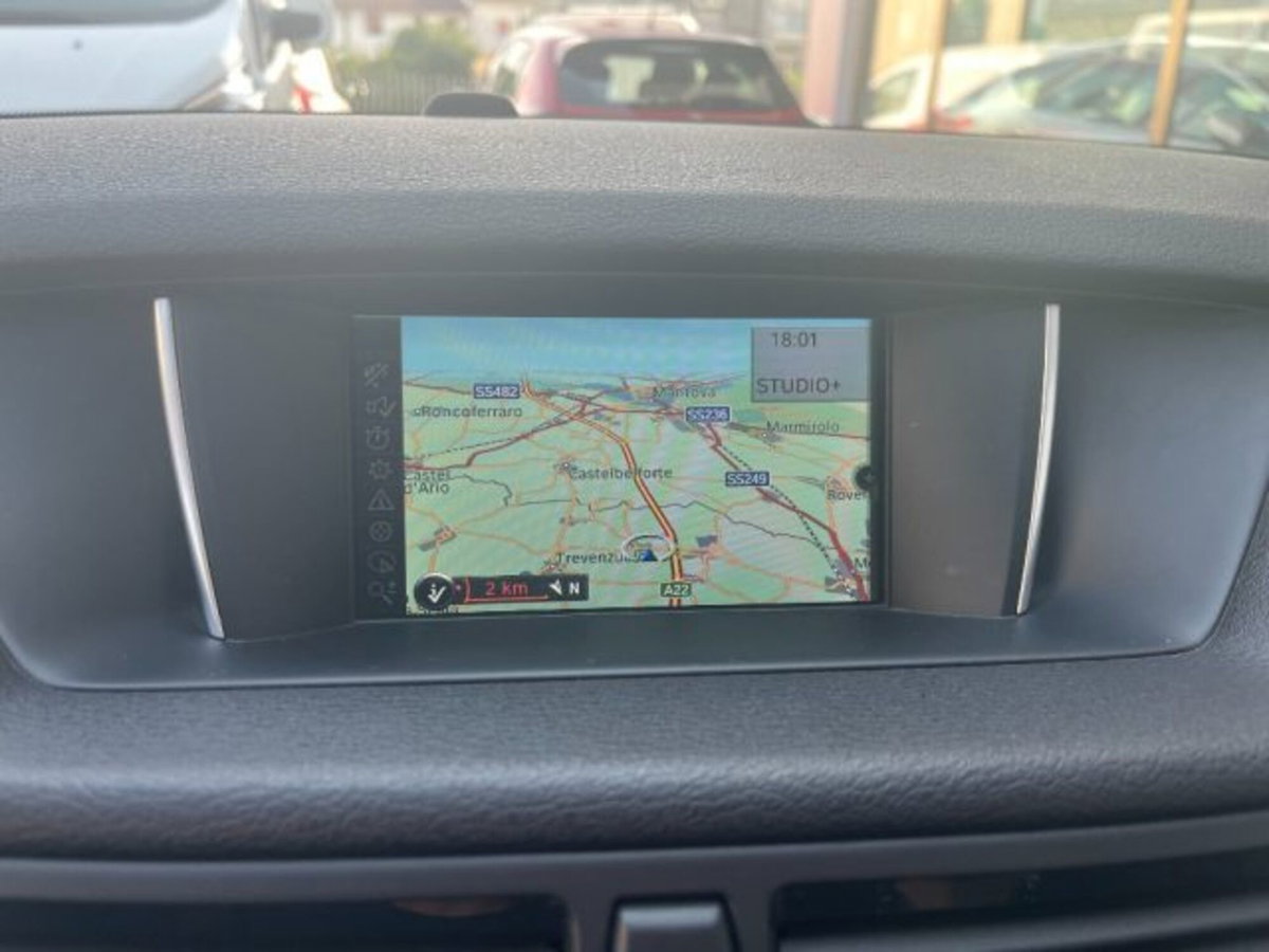 BMW X1 sDrive18d Sport Line (13)