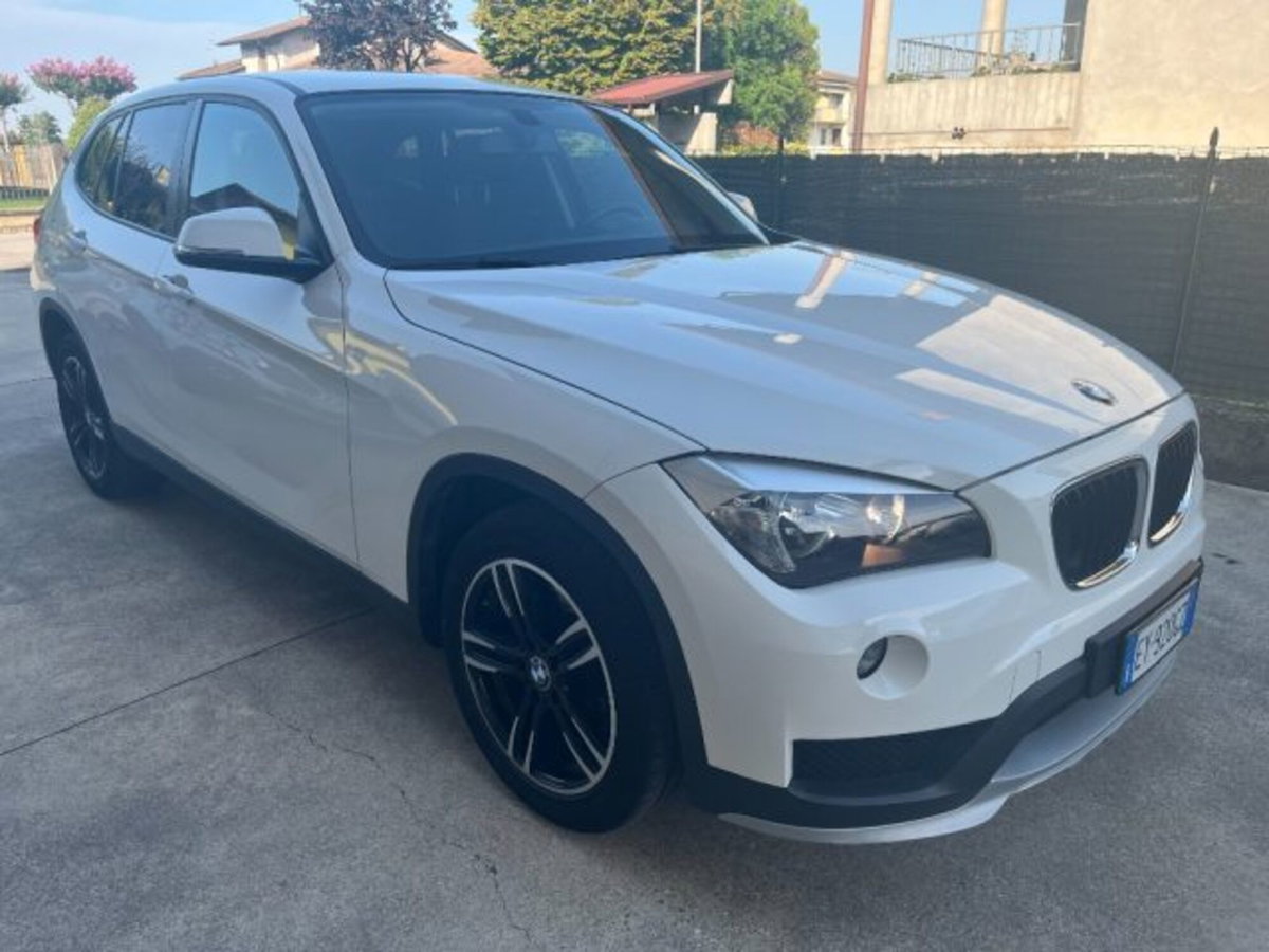 BMW X1 sDrive18d Sport Line (3)