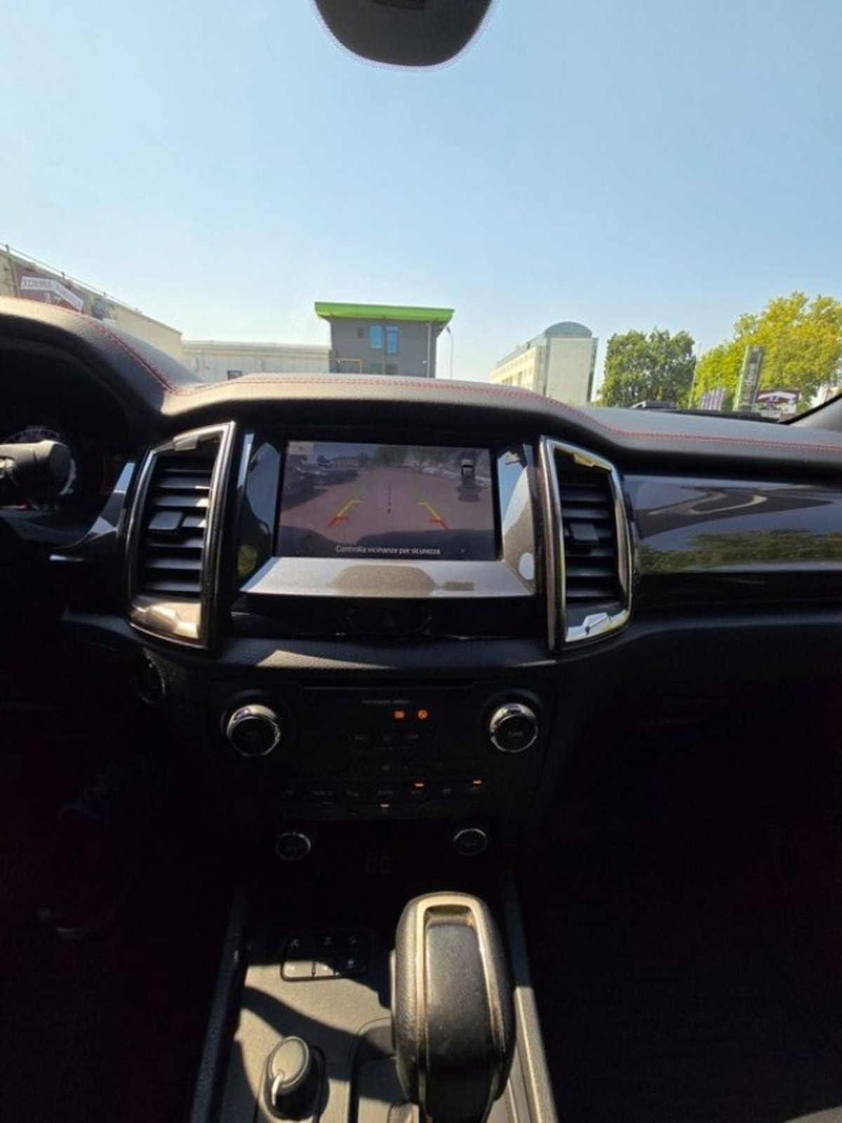 Ford Ranger Pick-up Ranger Thunder 2.0 TDCi aut. 213 CV Wildtrak 5 posti (12)