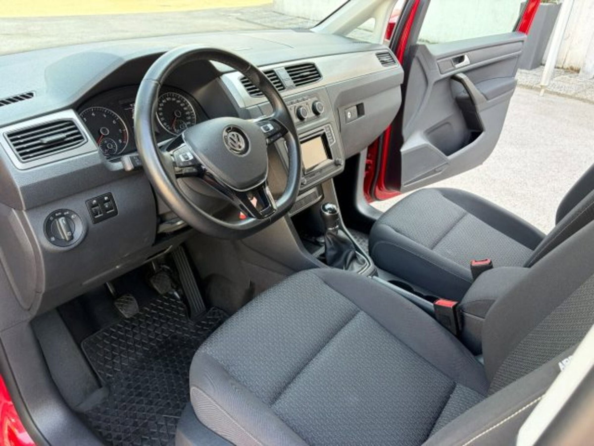 Volkswagen Caddy 1.4 TGI Maxi (8)