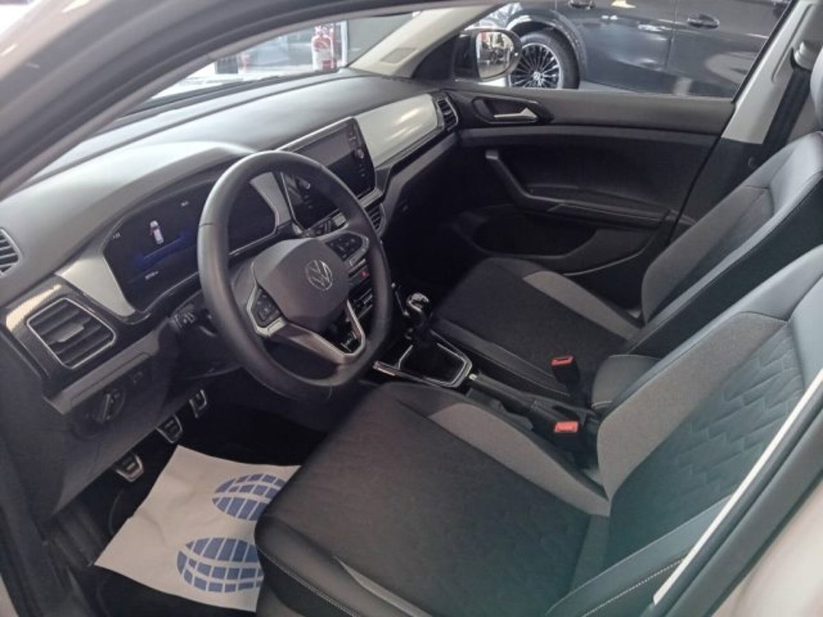 Volkswagen T-Cross 1.0 tsi Life 95cv (11)