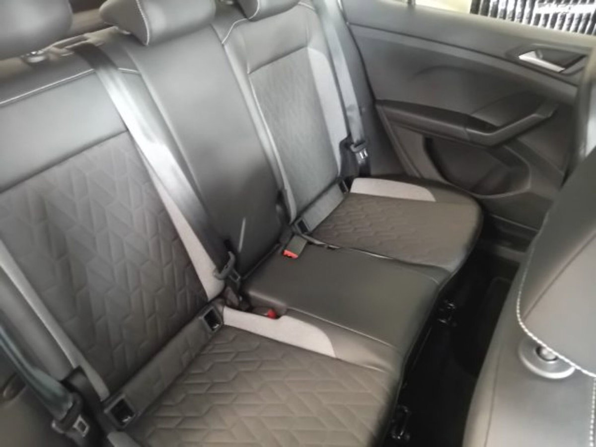 Volkswagen T-Cross 1.0 tsi Life 95cv (13)