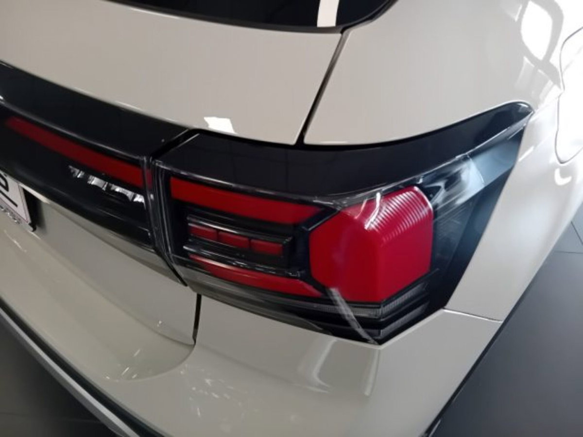 Volkswagen T-Cross 1.0 tsi Life 95cv (9)