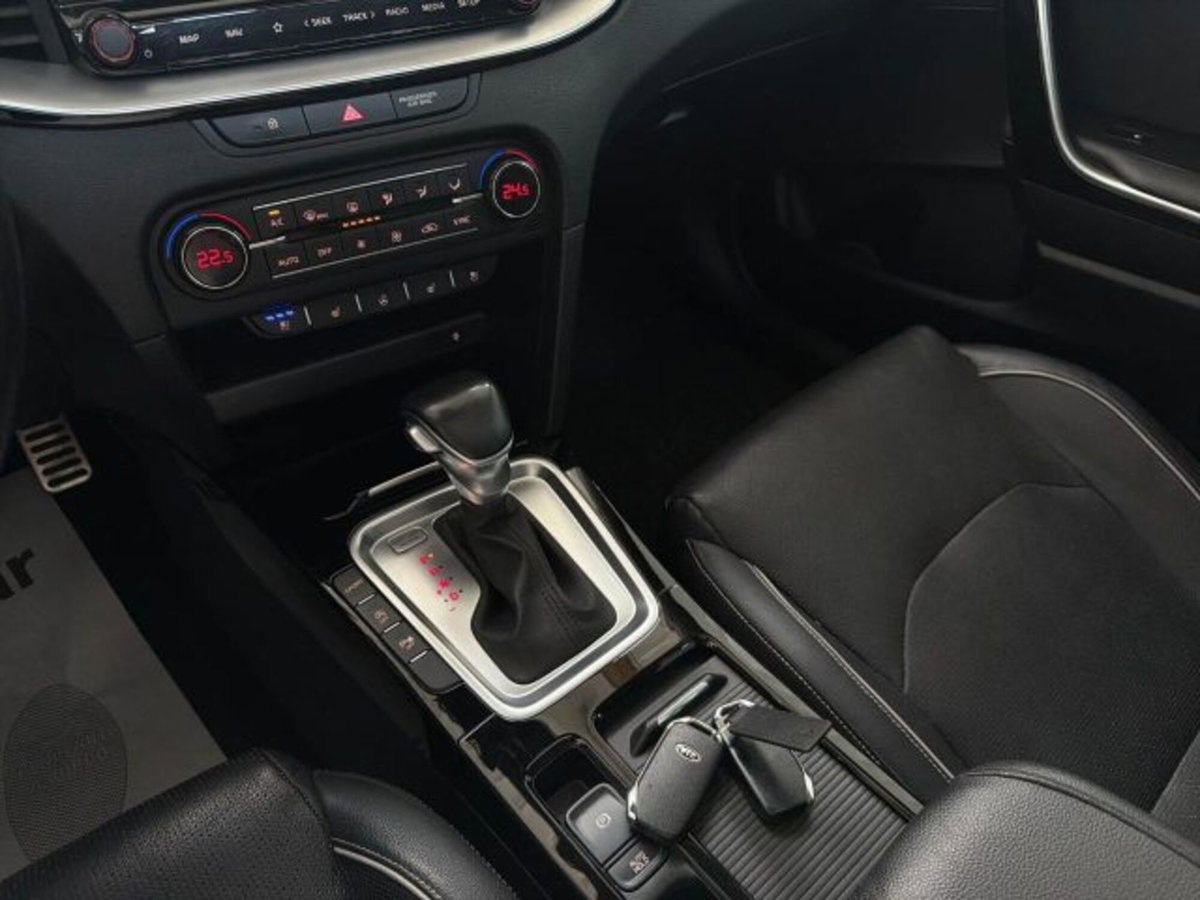Kia XCeed 1.6 CRDi 136 CV Evolution (11)
