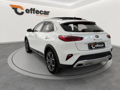 Kia XCeed 1.6 CRDi 136 CV Evolution (4)