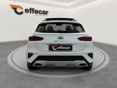 Kia XCeed 1.6 CRDi 136 CV Evolution (5)