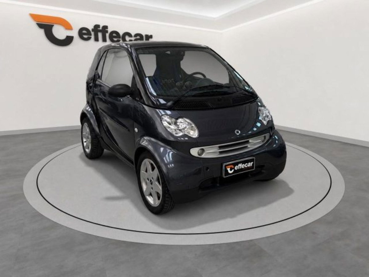 smart Fortwo 1000 45 kW MHD coupé pure (3)
