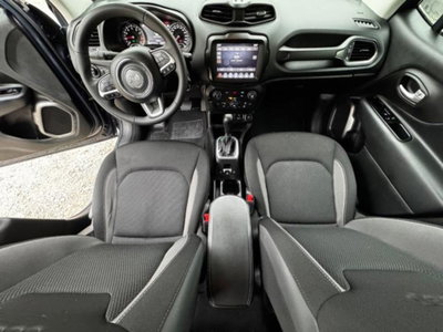 Jeep Renegade 1.3 T4 190CV PHEV 4xe AT6 Limited (12)