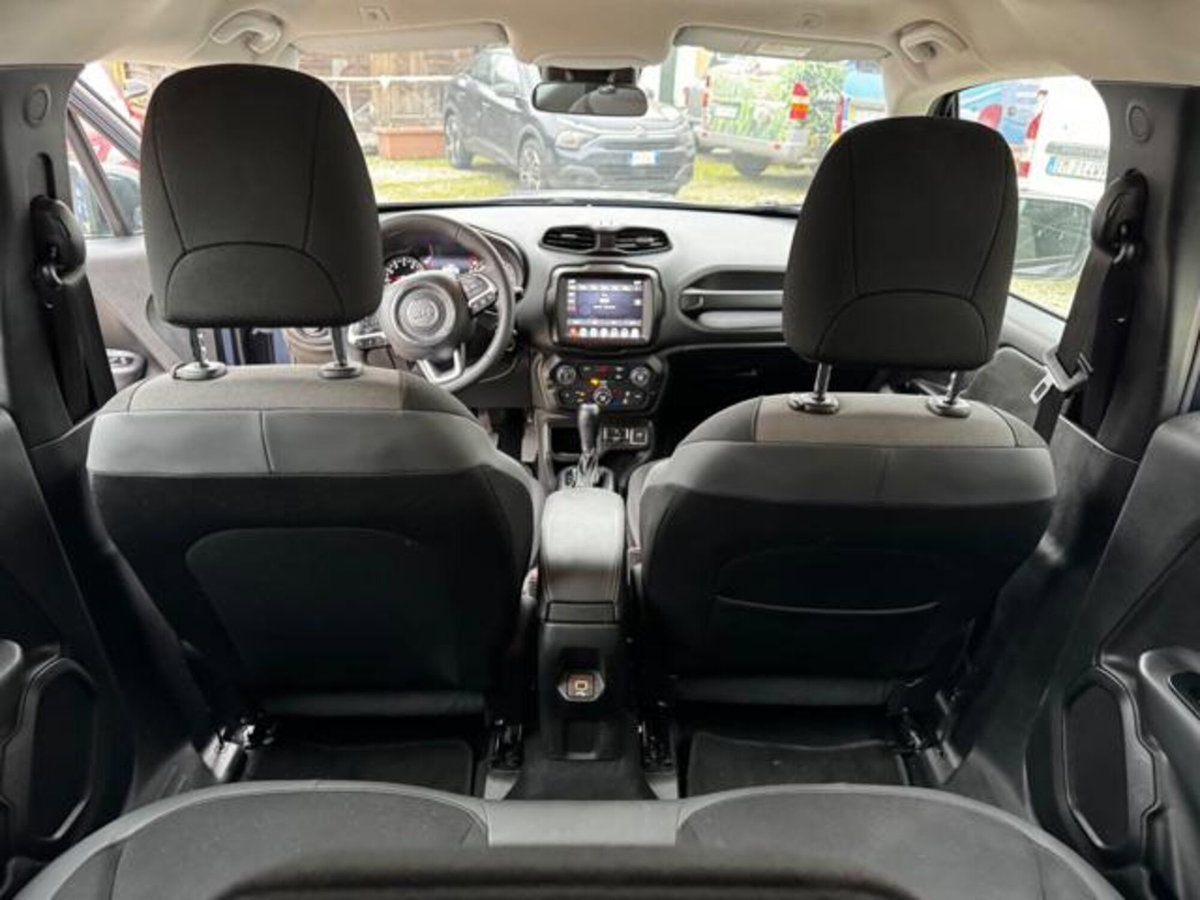 Jeep Renegade 1.3 T4 190CV PHEV 4xe AT6 Limited (14)