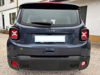 Jeep Renegade 1.3 T4 190CV PHEV 4xe AT6 Limited (5)