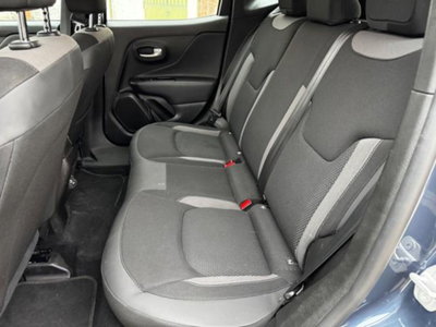 Jeep Renegade 1.3 T4 190CV PHEV 4xe AT6 Limited (9)