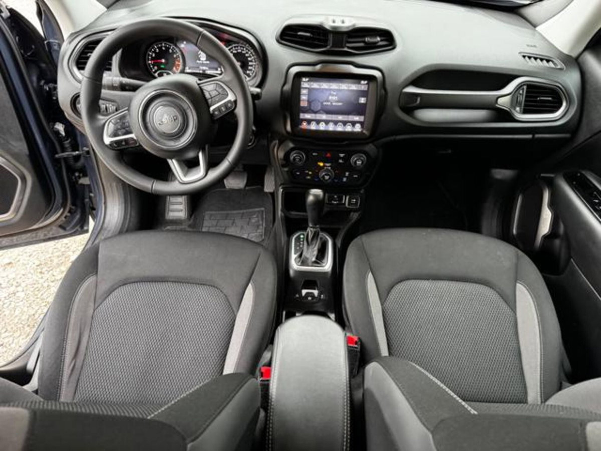 Jeep Renegade 1.3 T4 190CV PHEV 4xe AT6 Limited (11)