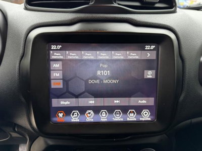 Jeep Renegade 1.3 T4 190CV PHEV 4xe AT6 Limited (15)