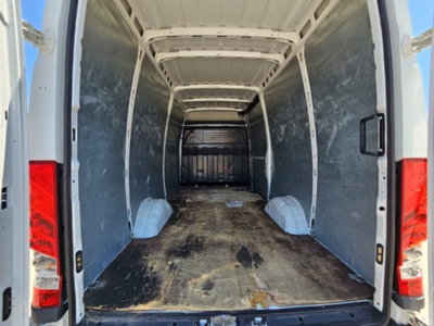 Iveco Daily Furgone 35S12V 2.3 HPT PLM-TA Furgone (11)