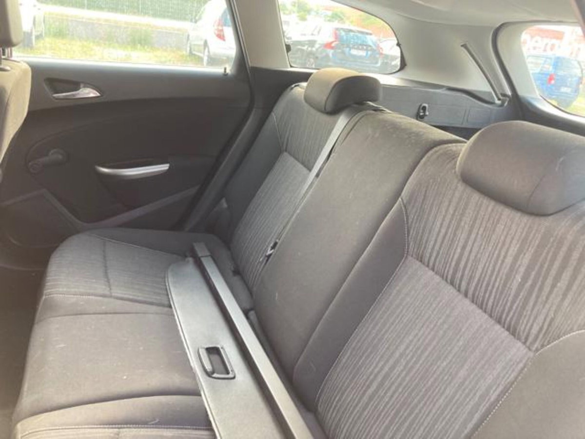 Opel Astra Station Wagon 1.7 CDTI 110CV Sports Cosmo (11)