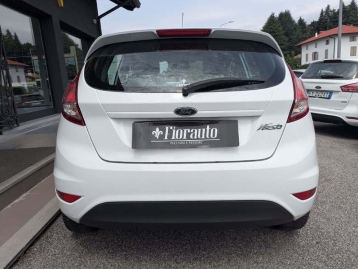 Ford Fiesta 1.4 5p. Bz.- GPL Titanium (5)