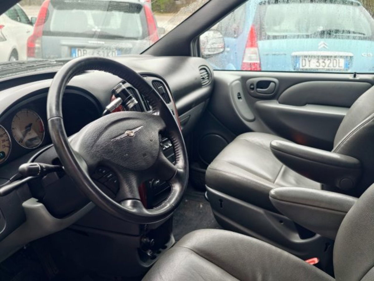 Chrysler Voyager 2.8 CRD cat LX Leather Auto (9)