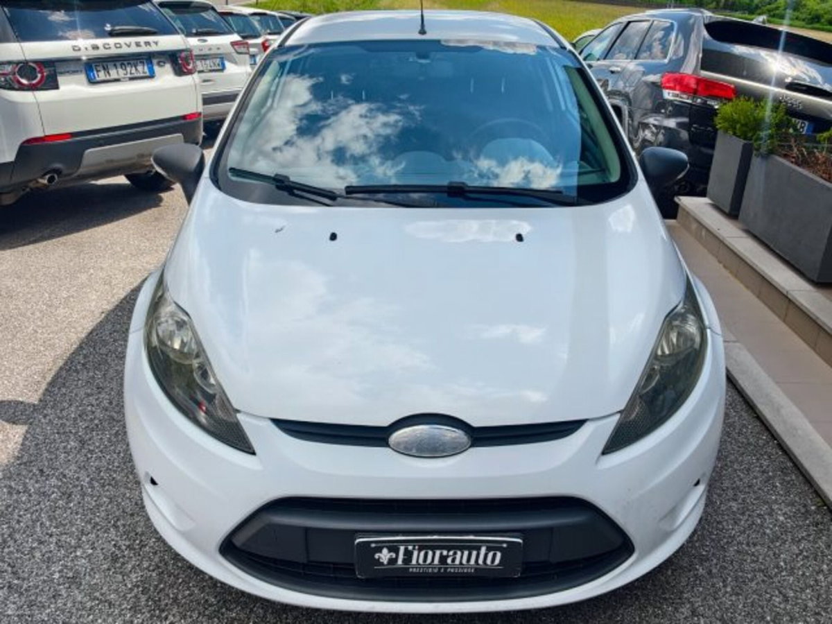 Ford Fiesta 1.4 TDCi 68CV 3 porte Titanium