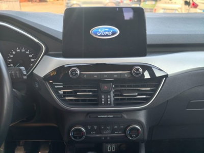Ford Kuga 1.5 EcoBlue 120 CV 2WD Titanium (11)