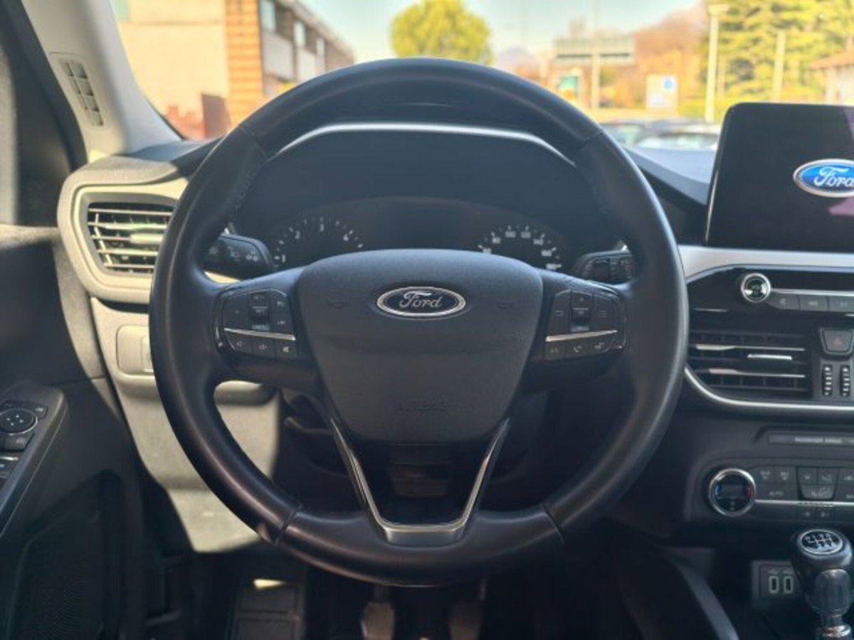 Ford Kuga 1.5 EcoBlue 120 CV 2WD Titanium (9)