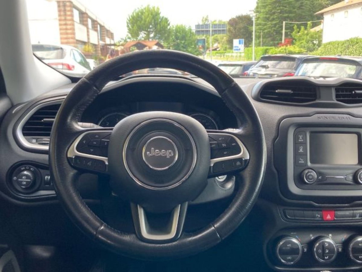 Jeep Renegade 2.0 Mjt 140CV 4WD Active Drive Limited (8)