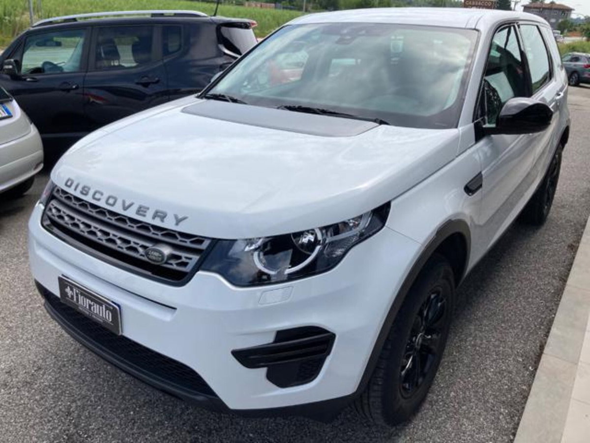 Land Rover Discovery Sport 2.0 TD4 150 CV Dark Edition (6)