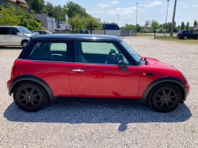 MINI Mini 1.6 16V Cooper (3)