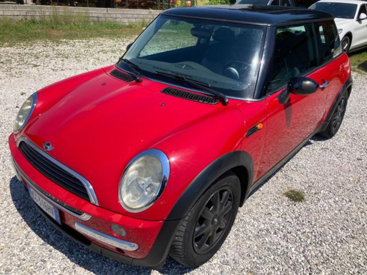 MINI Mini 1.6 16V Cooper (8)