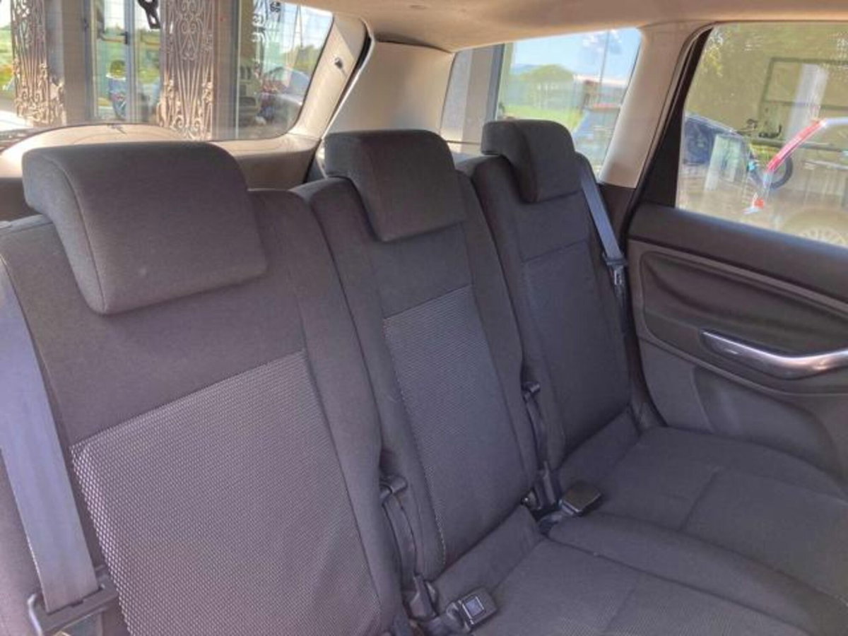 Ford C-Max 1.6 TDCi 110 CV Titanium DPF (14)