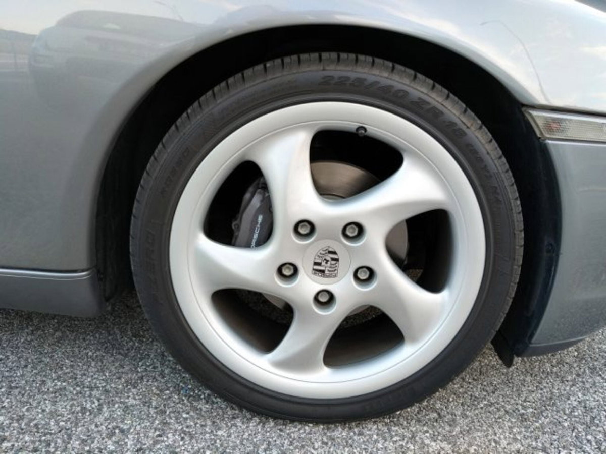 Porsche Boxster 2.7i 24V cat (10)