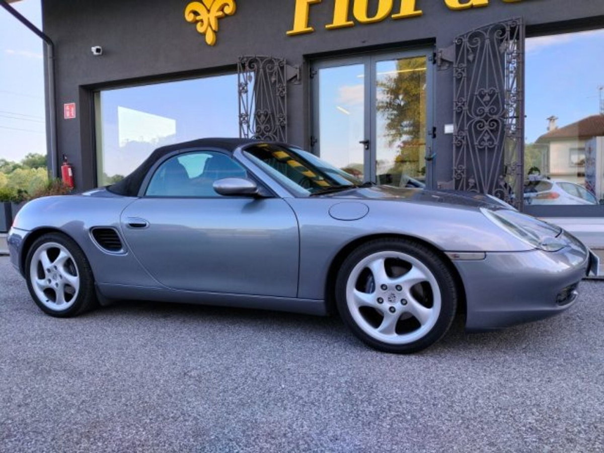 Porsche Boxster 2.7i 24V cat (3)