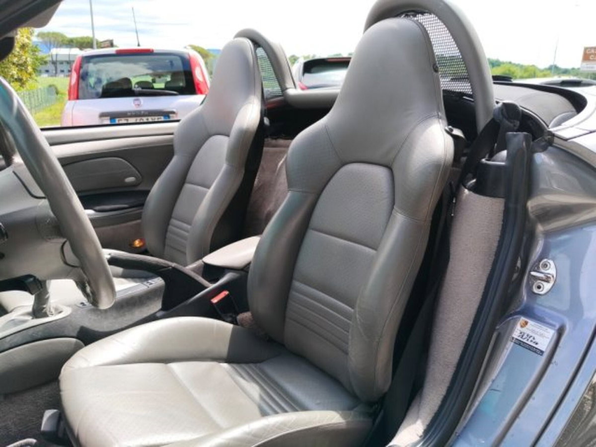 Porsche Boxster 3.2i 24V cat S (8)