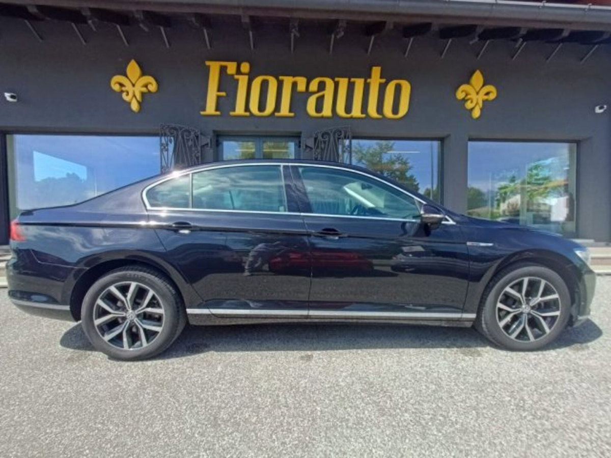 Volkswagen Passat 2.0 TDI SCR 190 CV 4MOTION DSG Executive BMT (3)