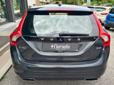 Volvo V60 D4 R-design Momentum (5)