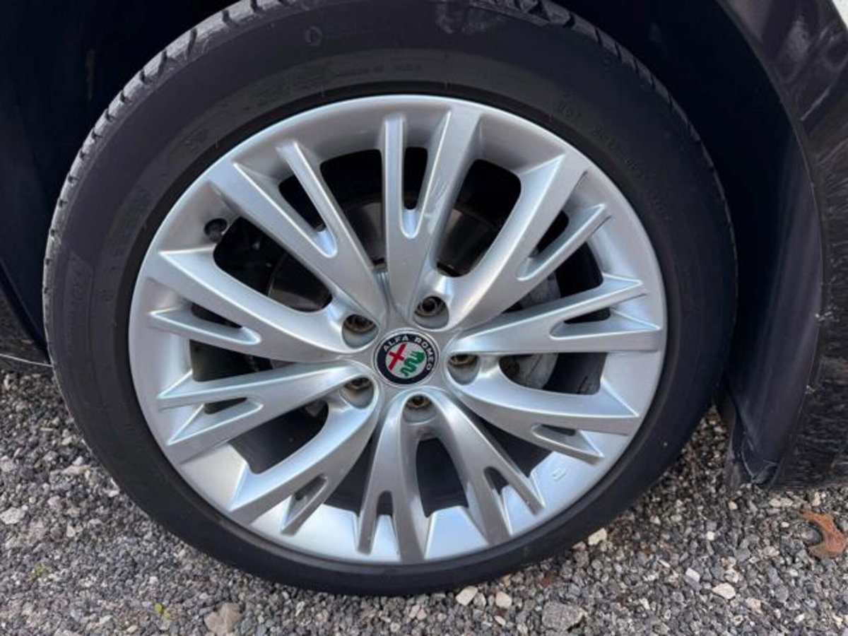 Alfa Romeo Giulietta 1.6 JTDm Distinctive 120cv (14)