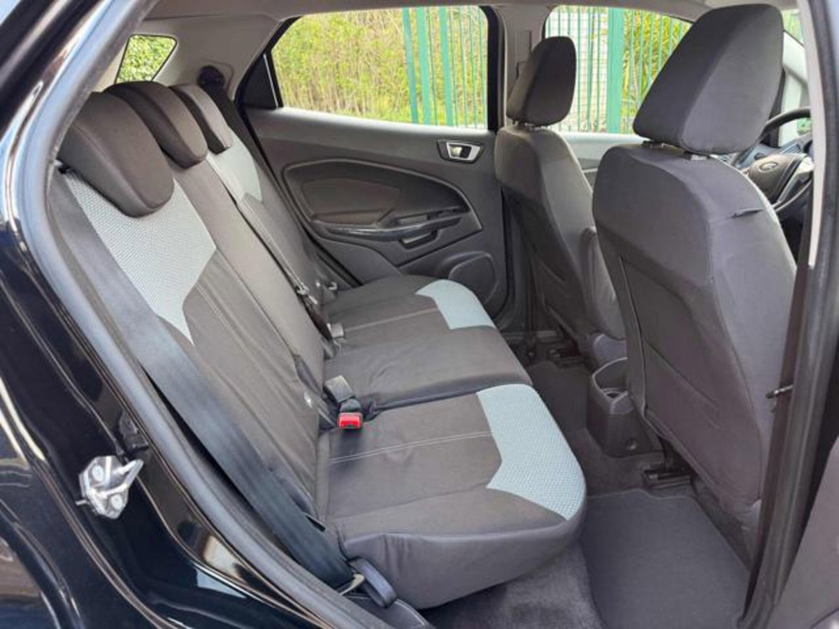 Ford EcoSport 1.5 TDCi 95 CV Plus (13)