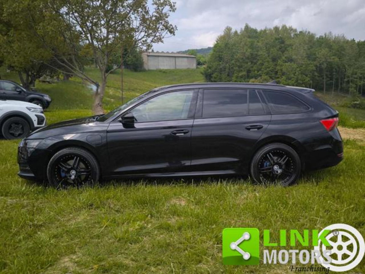 Skoda Octavia Station Wagon iV 1.4 TSI Plug-In Hybrid DSG Wagon Executive (3)