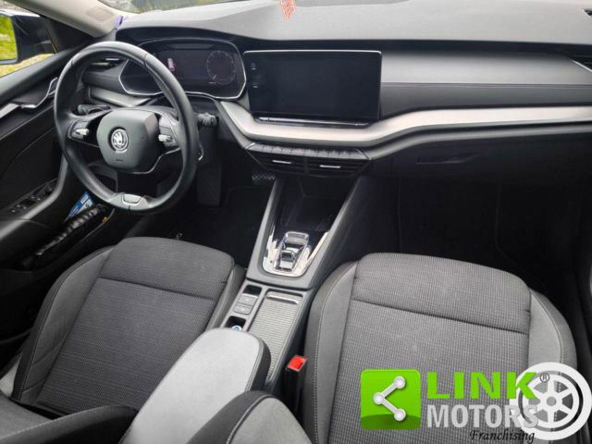 Skoda Octavia Station Wagon iV 1.4 TSI Plug-In Hybrid DSG Wagon Executive (4)