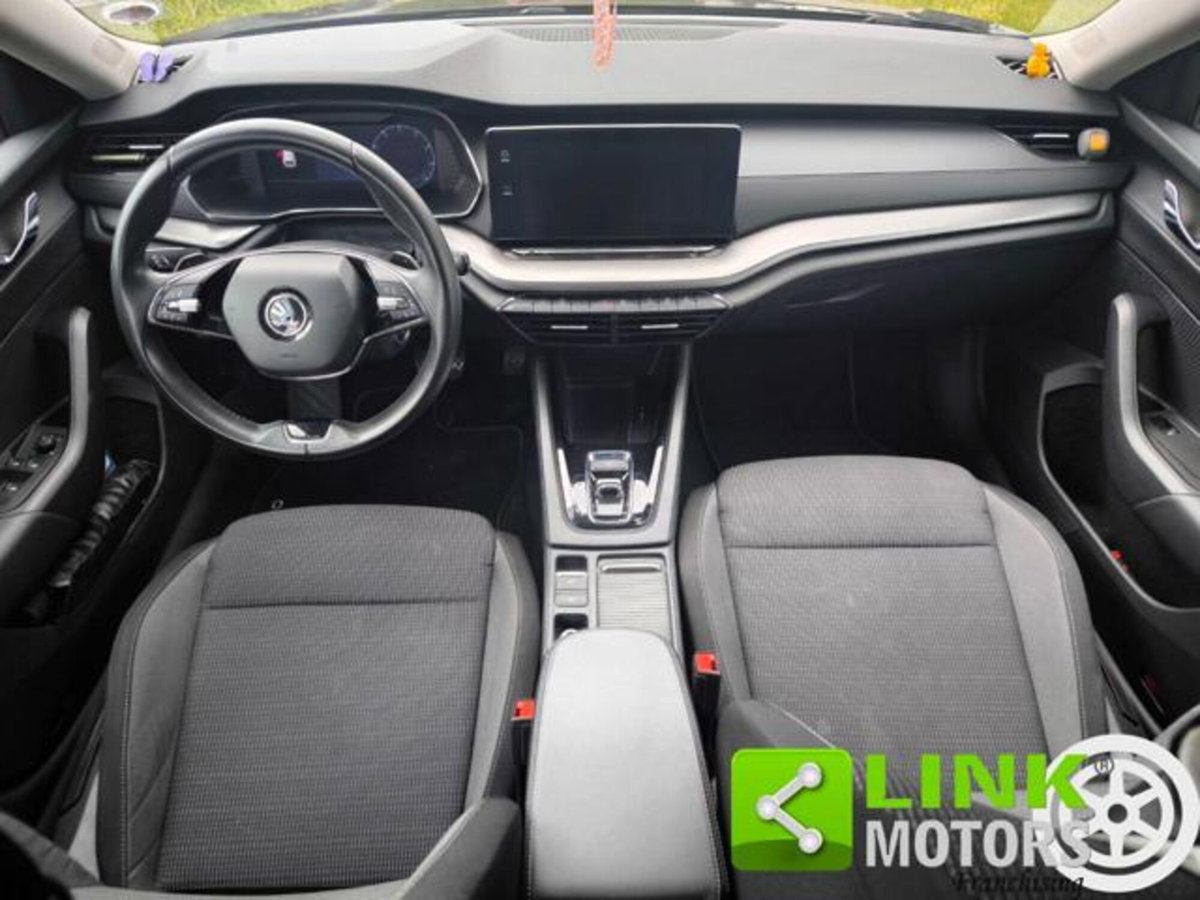Skoda Octavia Station Wagon iV 1.4 TSI Plug-In Hybrid DSG Wagon Executive (9)