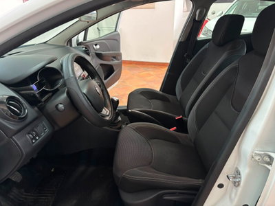 Renault Clio dCi 8V 75 CV 5 porte Business (14)